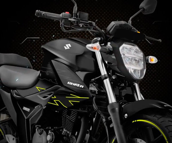 Moto-Suzuki-GSX150-NAKED-Negro