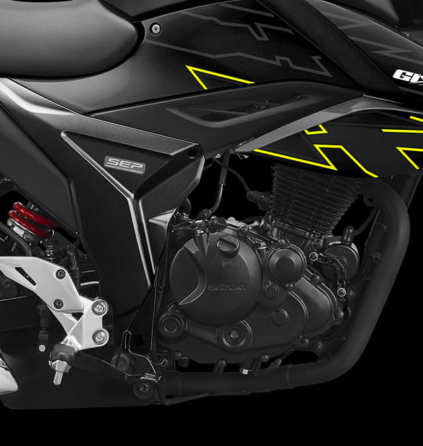 Moto-Suzuki-GSX150-NAKED-Negro